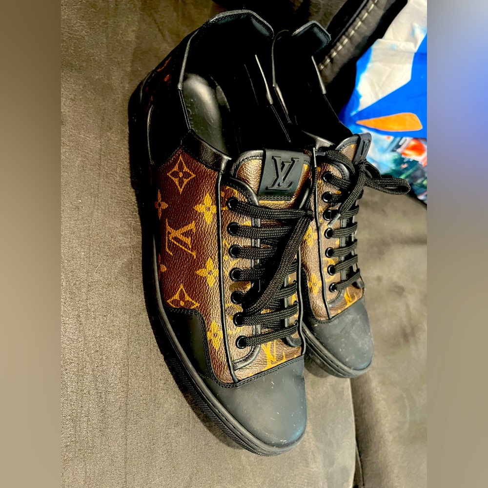 Louis Vuitton men sneakers